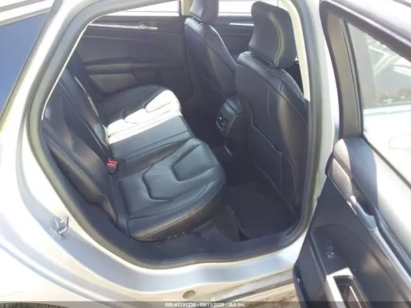 3FA6P0RU4HR387052 2017 FORD FUSION - Image 8