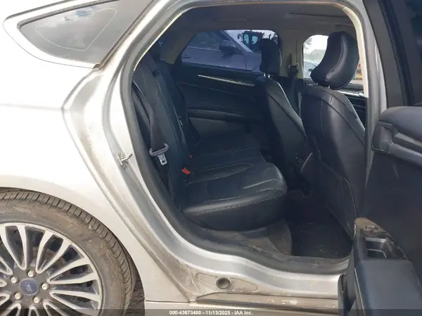 3FA6P0RU4HR387102 2017 FORD FUSION - Image 8