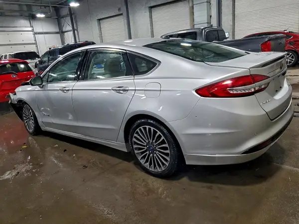 3FA6P0RU4JR120404 2018 FORD FUSION - Image 2