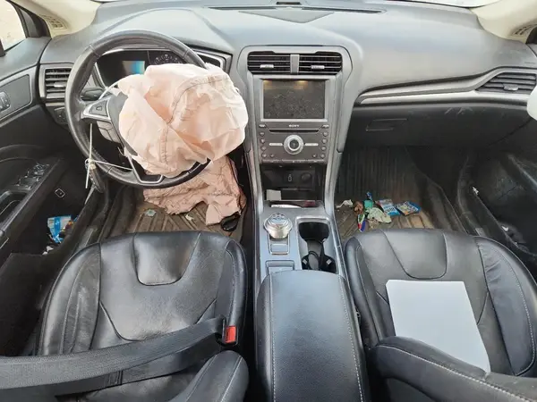 3FA6P0RU4JR127823 2018 FORD FUSION - Image 8