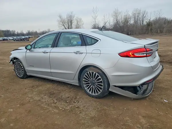 3FA6P0RU4JR133783 2018 FORD FUSION - Image 2