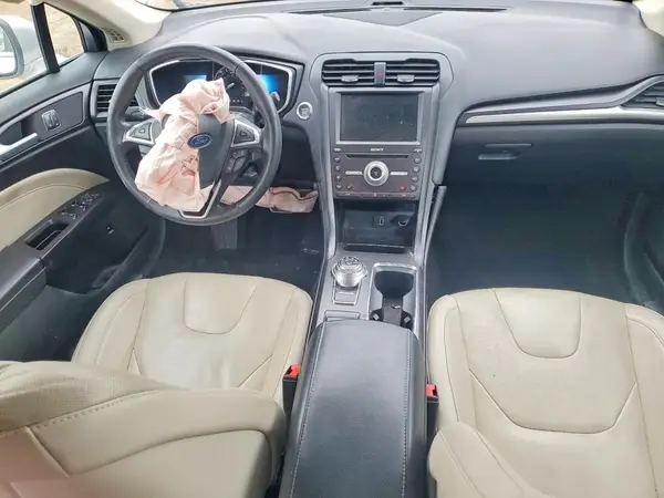 3FA6P0RU4JR133783 2018 FORD FUSION - Image 8