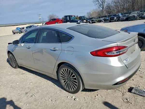 3FA6P0RU4JR258749 2018 FORD FUSION - Image 2