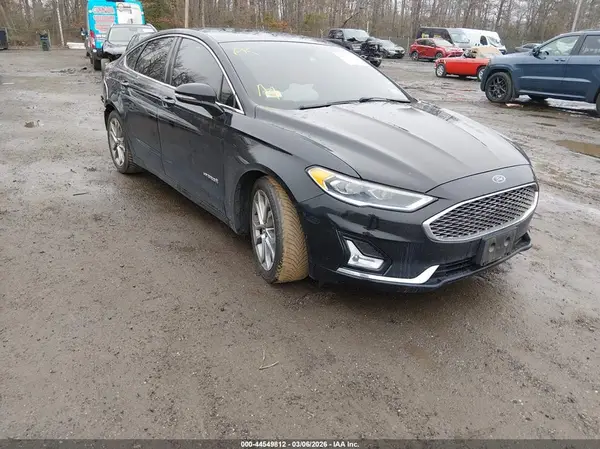 3FA6P0RU4KR104950 2019 FORD FUSION - Image 1