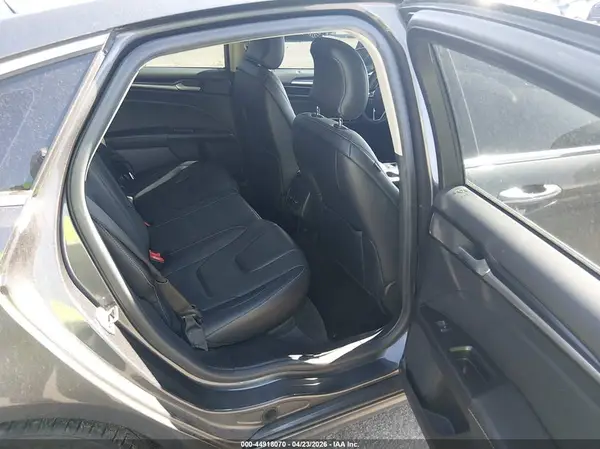 3FA6P0RU4KR212789 2019 FORD FUSION - Image 8