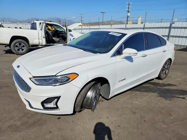 3FA6P0RU4KR217264 2019 FORD FUSION - Image 1