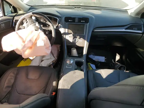 3FA6P0RU4KR260521 2019 FORD FUSION - Image 8