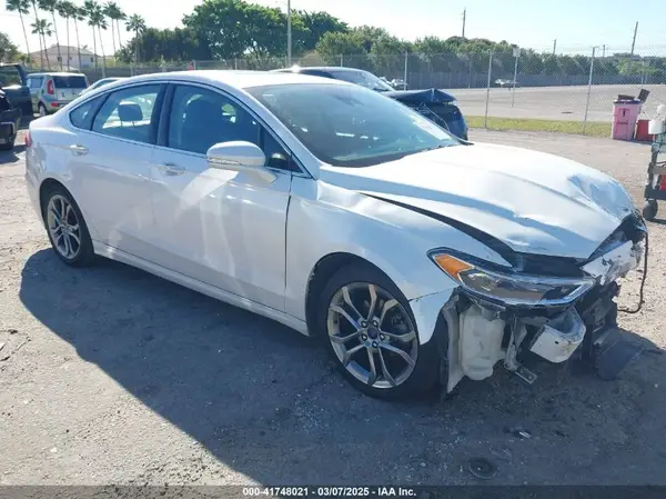 3FA6P0RU4LR182226 2020 FORD FUSION - Image 1