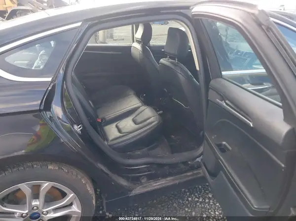 3FA6P0RU4LR182405 2020 FORD FUSION - Image 8