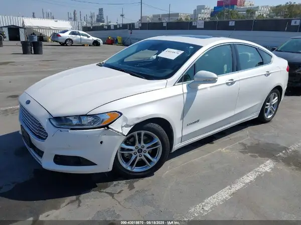 3FA6P0RU5GR305084 2016 FORD FUSION - Image 2