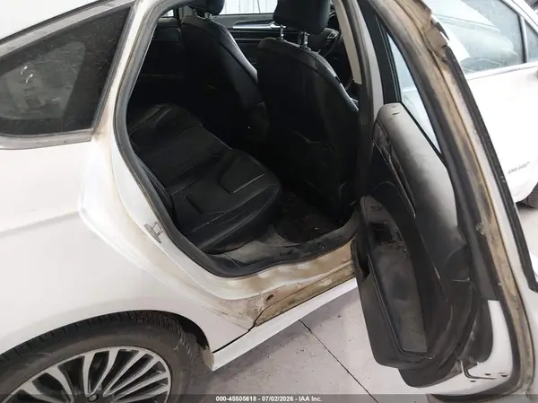 3FA6P0RU5HR323201 2017 FORD FUSION - Image 8