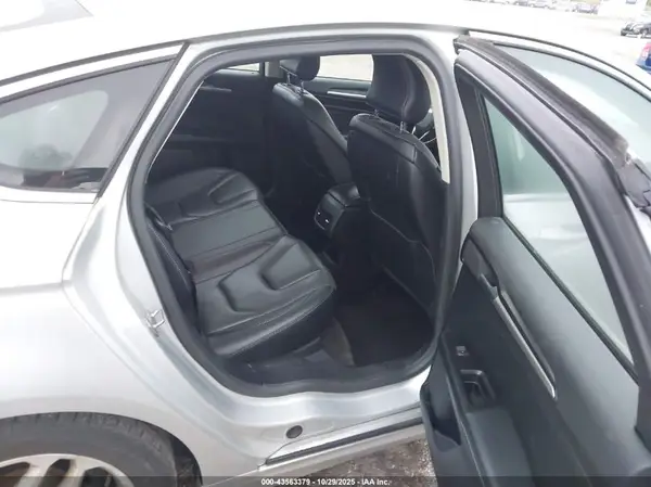 3FA6P0RU5JR143495 2018 FORD FUSION - Image 8