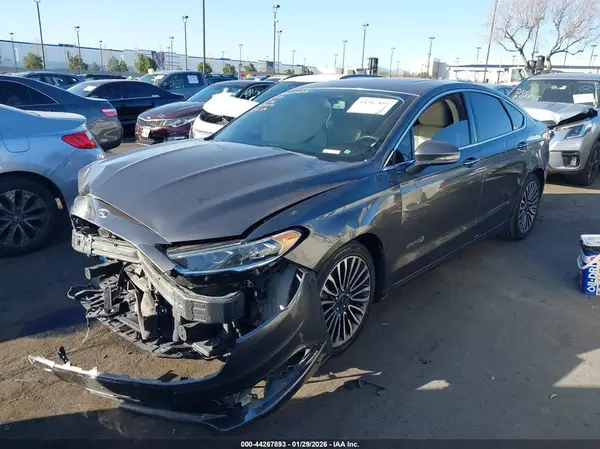 3FA6P0RU5JR220219 2018 FORD FUSION - Image 2