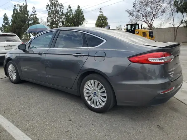 3FA6P0RU5KR109204 2019 FORD FUSION - Image 2