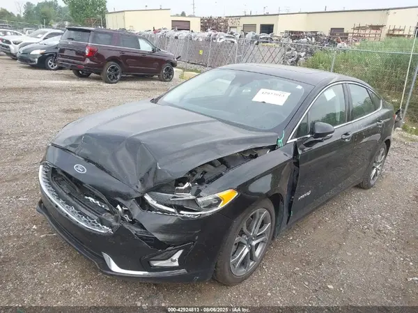3FA6P0RU5KR227172 2019 FORD FUSION - Image 2