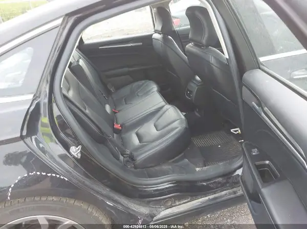 3FA6P0RU5KR227172 2019 FORD FUSION - Image 8