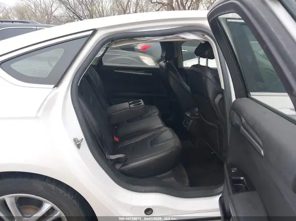 3FA6P0RU6GR127282 2016 FORD FUSION - Image 8