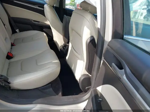 3FA6P0RU6GR155535 2016 FORD FUSION - Image 8