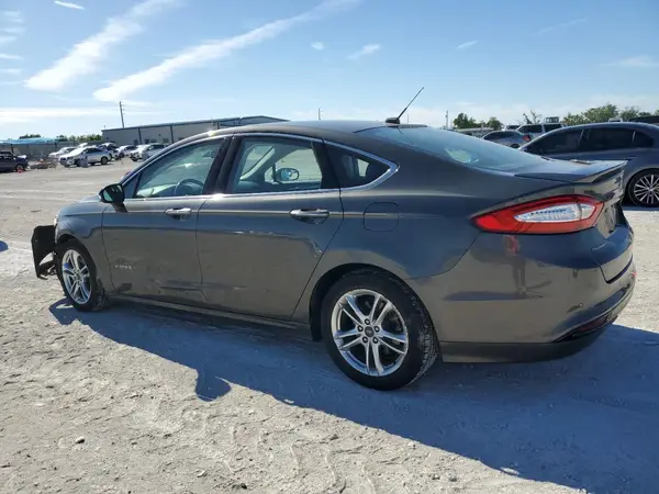3FA6P0RU6GR329510 2016 FORD FUSION - Image 2