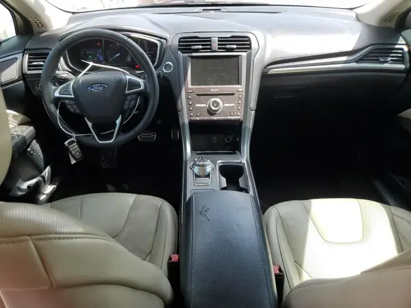 3FA6P0RU6HR155276 2017 FORD FUSION - Image 8