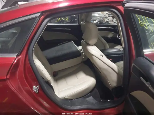 3FA6P0RU6HR244071 2017 FORD FUSION - Image 8