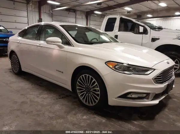 3FA6P0RU6HR301711 2017 FORD FUSION - Image 1
