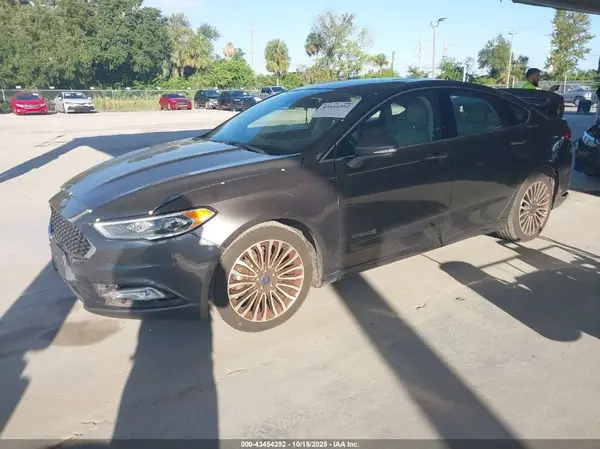 3FA6P0RU6JR113745 2018 FORD FUSION - Image 2