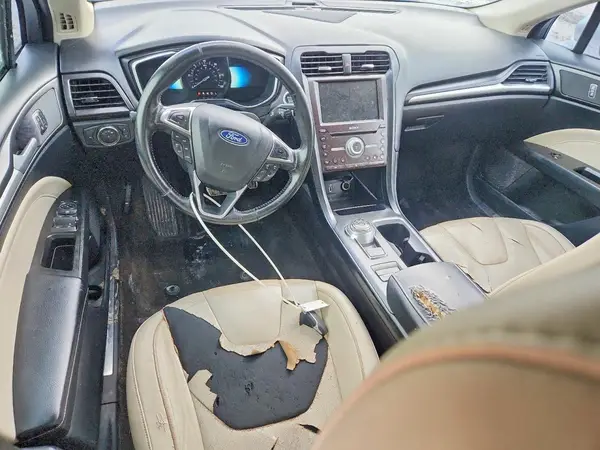 3FA6P0RU6JR243329 2018 FORD FUSION - Image 8