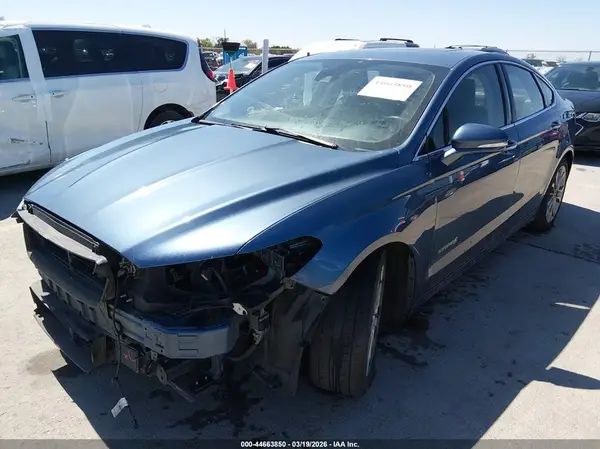 3FA6P0RU6KR105503 2019 FORD FUSION - Image 2