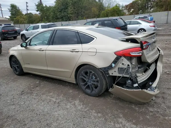 3FA6P0RU6KR120017 2019 FORD FUSION - Image 2