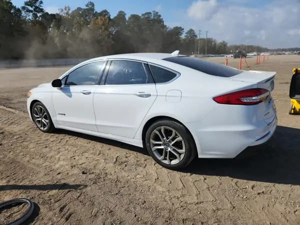 3FA6P0RU6KR121524 2019 FORD FUSION - Image 2