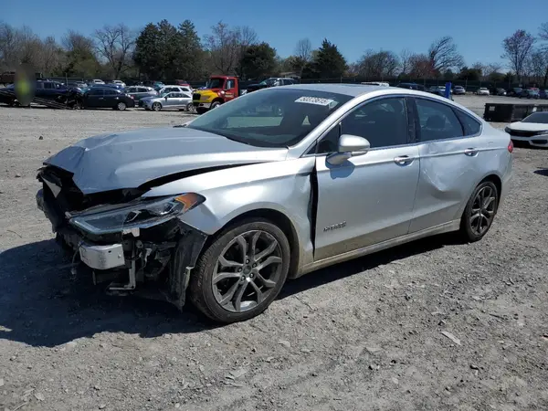 3FA6P0RU6KR156418 2019 FORD FUSION - Image 1
