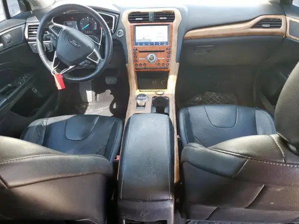 3FA6P0RU6LR132699 2020 FORD FUSION - Image 8