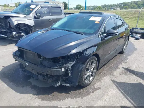 3FA6P0RU6LR157148 2020 FORD FUSION - Image 2