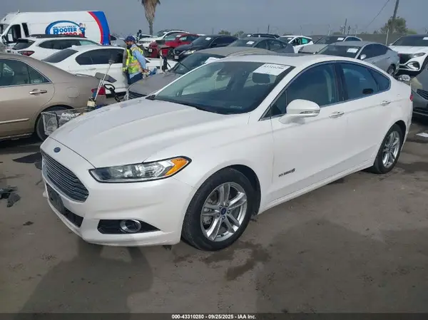 3FA6P0RU7GR384449 2016 FORD FUSION - Image 2