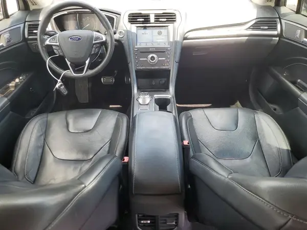 3FA6P0RU7HR285700 2017 FORD FUSION - Image 8