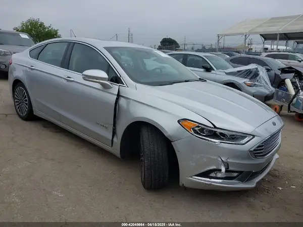 3FA6P0RU7HR300311 2017 FORD FUSION - Image 1