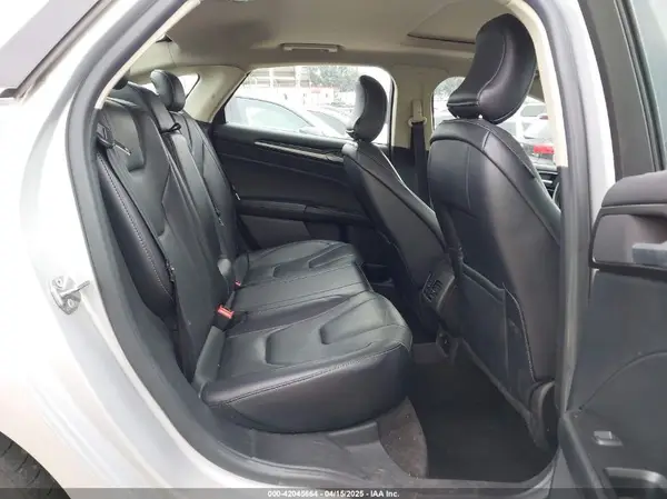 3FA6P0RU7HR300311 2017 FORD FUSION - Image 8