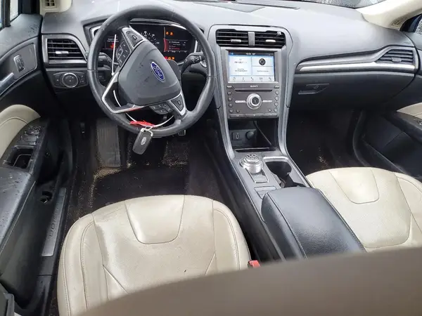 3FA6P0RU7HR301569 2017 FORD FUSION - Image 8