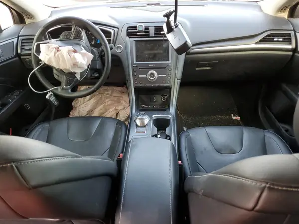 3FA6P0RU7HR360251 2017 FORD FUSION - Image 8