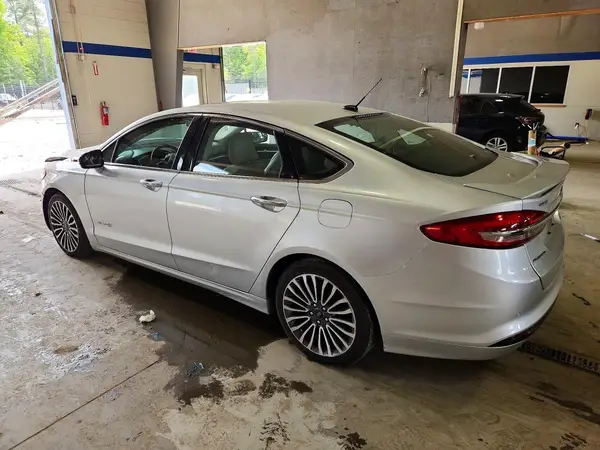 3FA6P0RU7HR400022 2017 FORD FUSION - Image 2