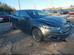3FA6P0RU7JR249138 2018 FORD FUSION