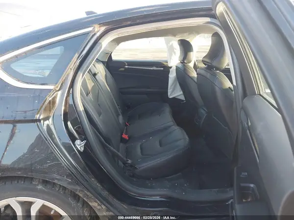 3FA6P0RU7KR101279 2019 FORD FUSION - Image 8