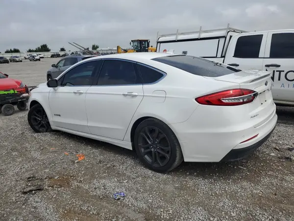 3FA6P0RU7KR138168 2019 FORD FUSION - Image 2