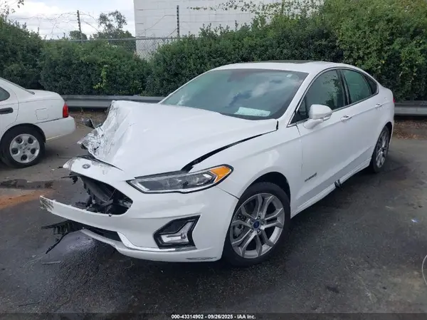 3FA6P0RU7KR141877 2019 FORD FUSION - Image 2