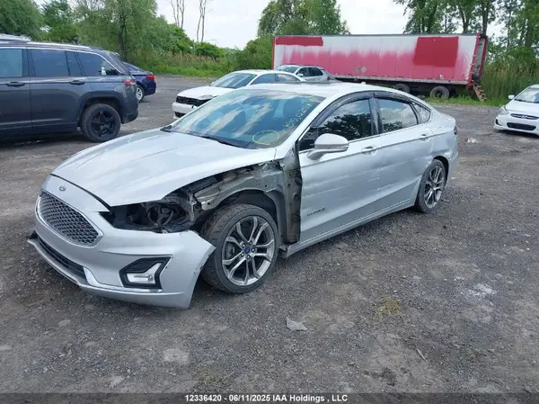 3FA6P0RU7KR155570 2019 FORD FUSION - Image 2