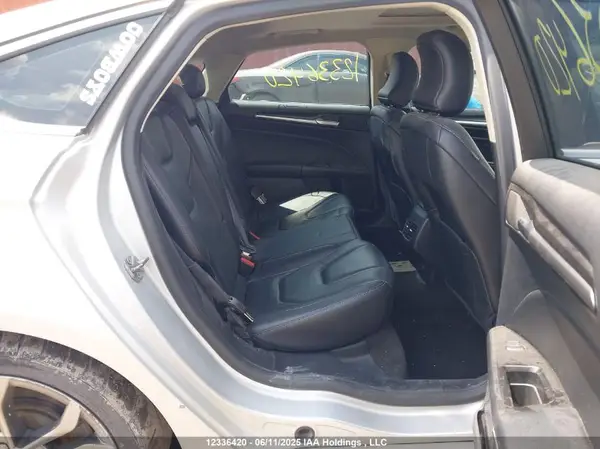 3FA6P0RU7KR155570 2019 FORD FUSION - Image 8