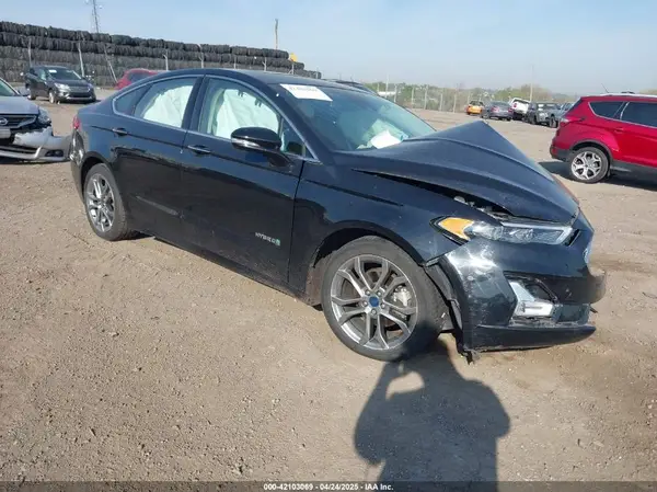 3FA6P0RU7KR159022 2019 FORD FUSION - Image 1
