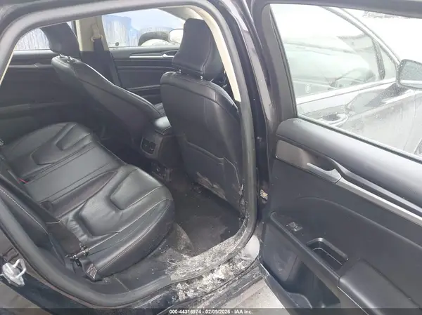 3FA6P0RU7KR202872 2019 FORD FUSION - Image 8