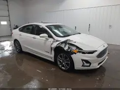 3FA6P0RU7KR211779 2019 FORD FUSION